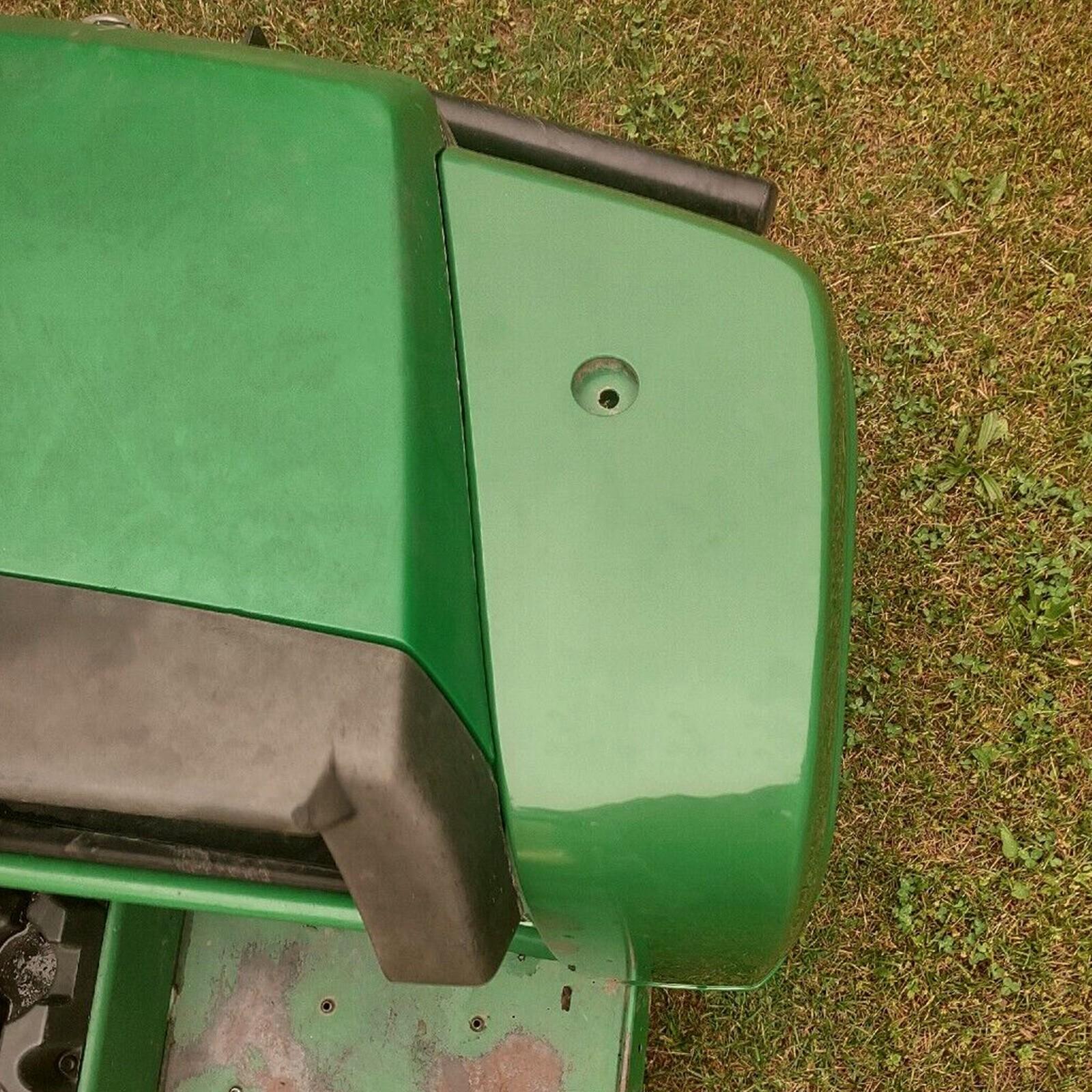 Replacement For John Deere Gator 620i 850D Serial Right Front Fender AM137567