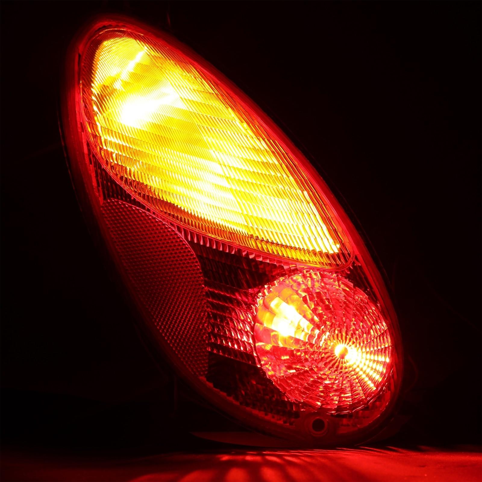 For 2001-2005 Chrysler PT Cruiser Tail Lights Brake Lamps Pair W/Bulb 01 02 03