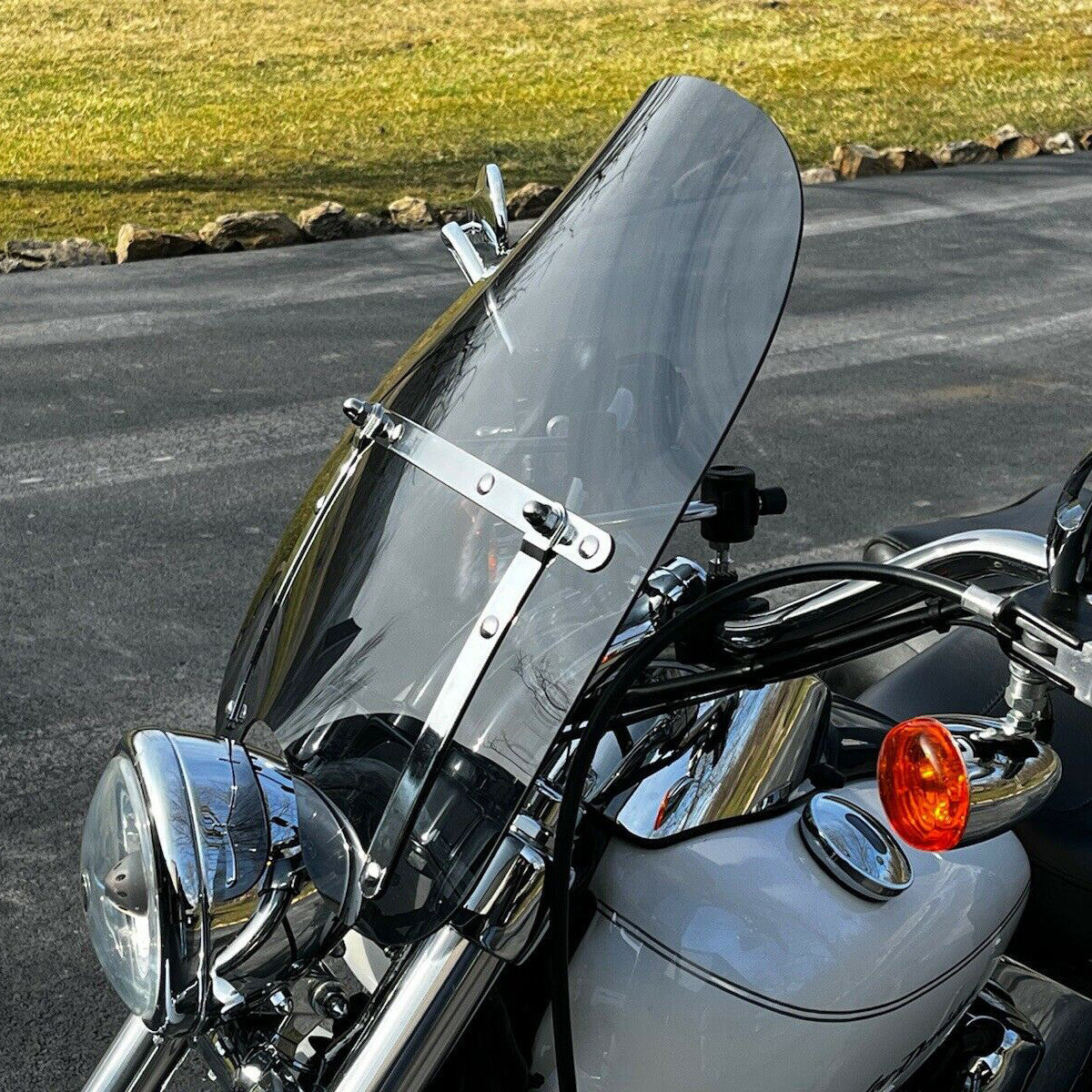 Smoke 18x16 Motorcycle Windshield for Yamaha V Star Honda Valkyrie 1500 1800