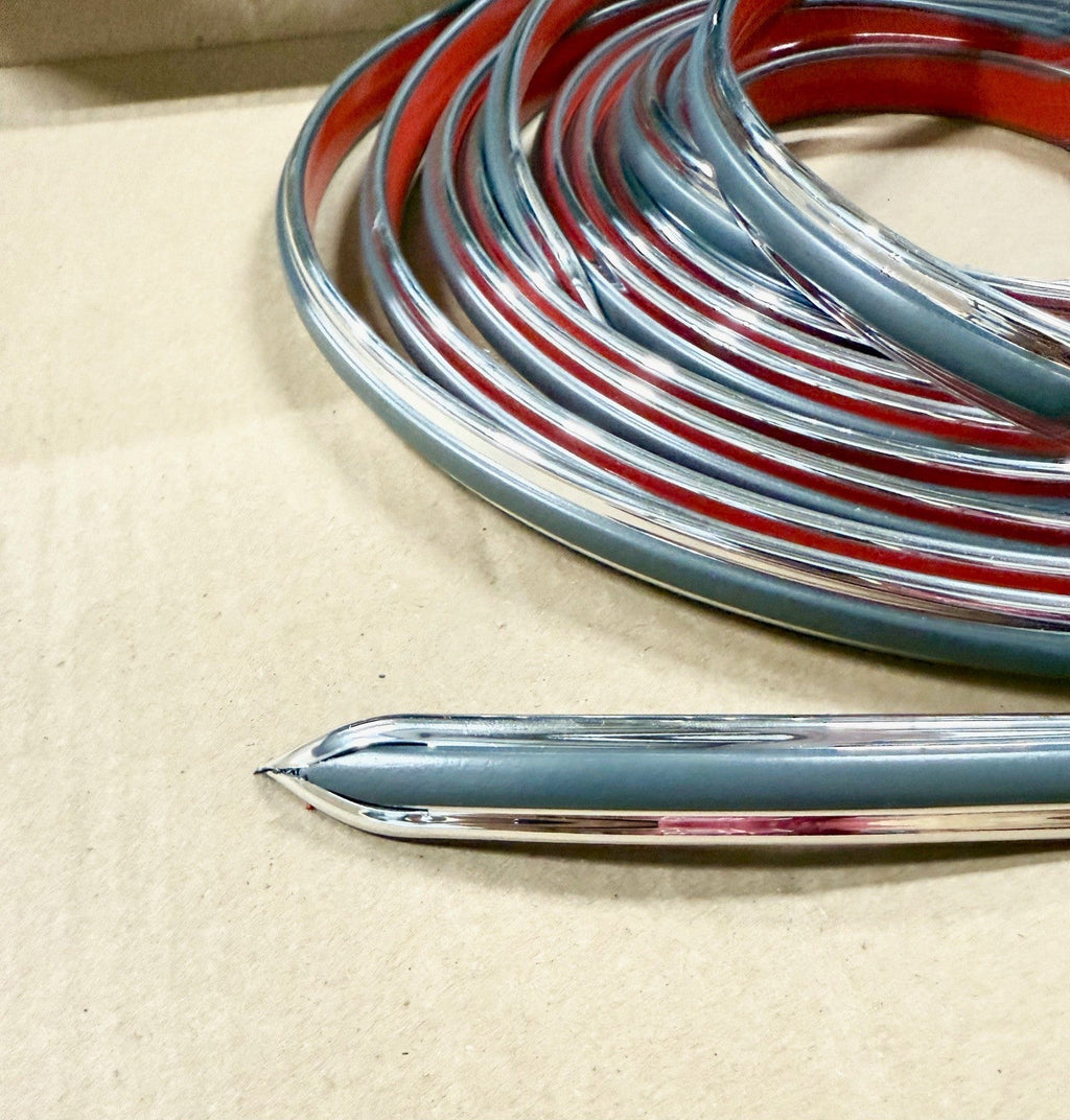 Vintage Style 5 8 Inch Gray Chrome Side Body Trim Molding Formed Pointed Ends